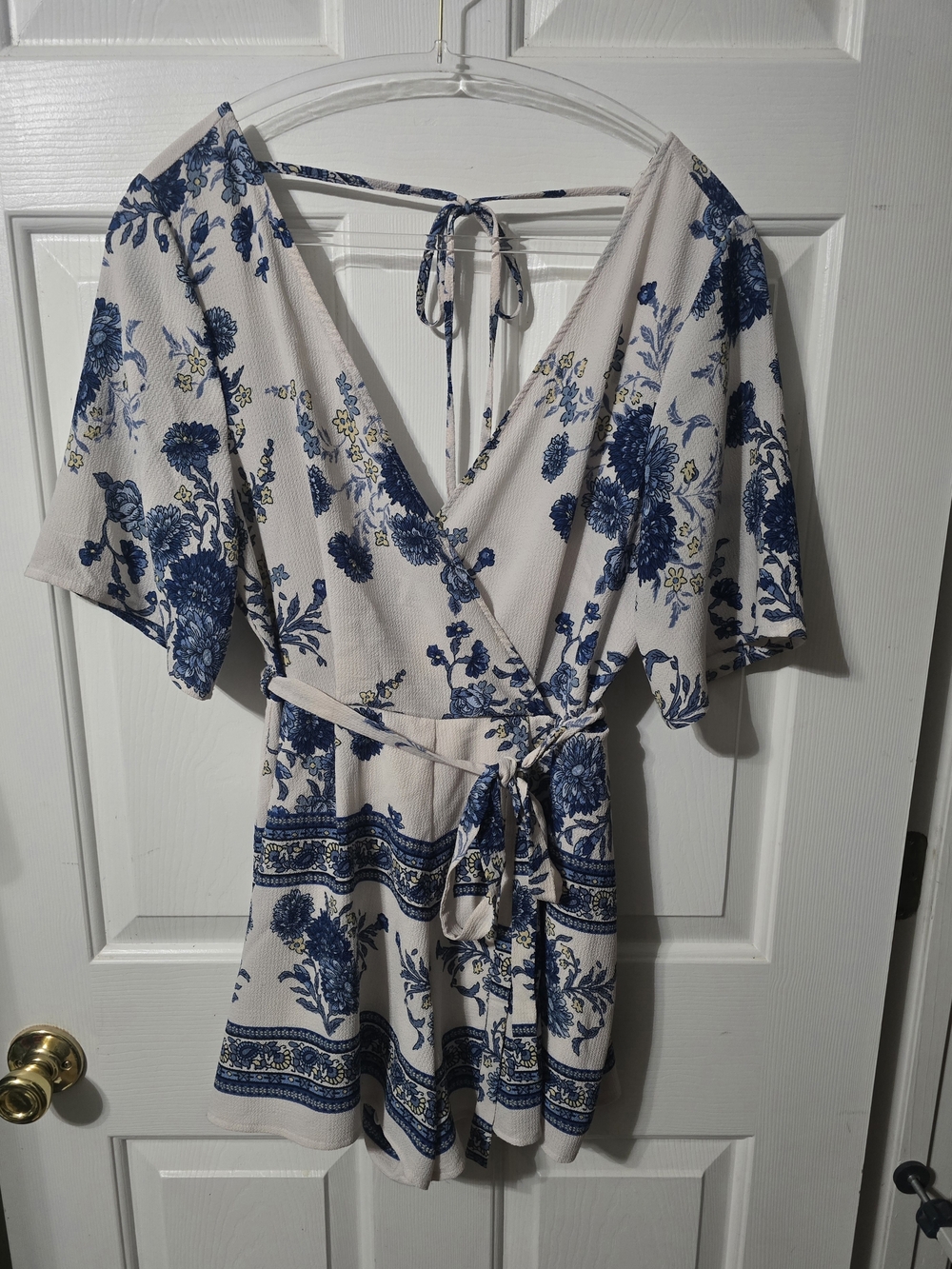 Trixxi Blue Floral V-Neck Tie Romper on Cream